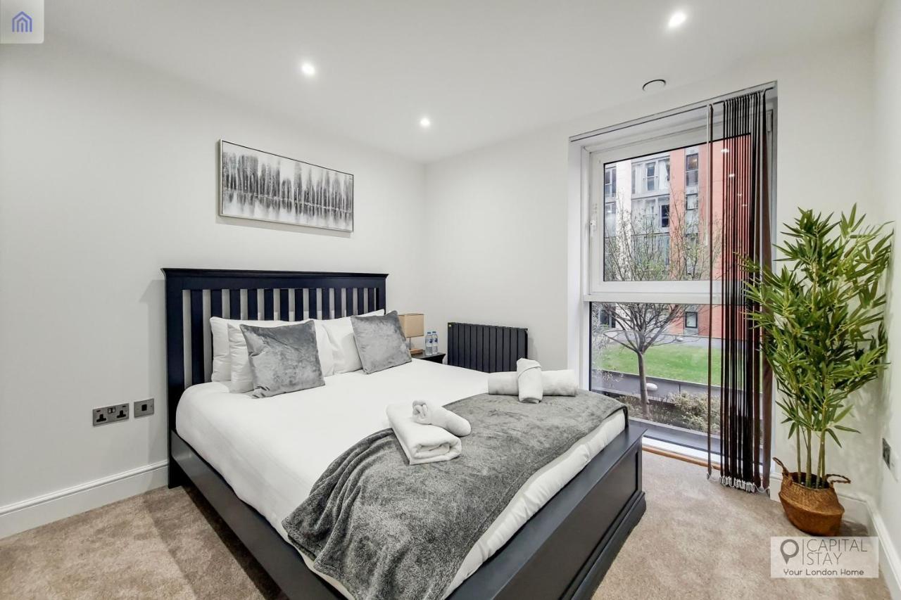 Free Parking - Stylish Three Bedroom Apartment By London Excel Buitenkant foto